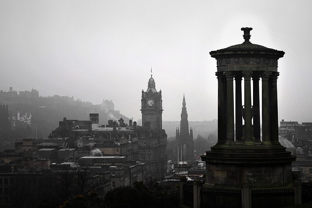 výhled na Edinburgh